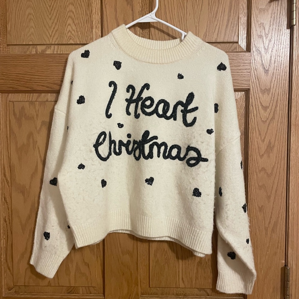 Sold 🤍Cream 'I Heart Christmas' Sweater